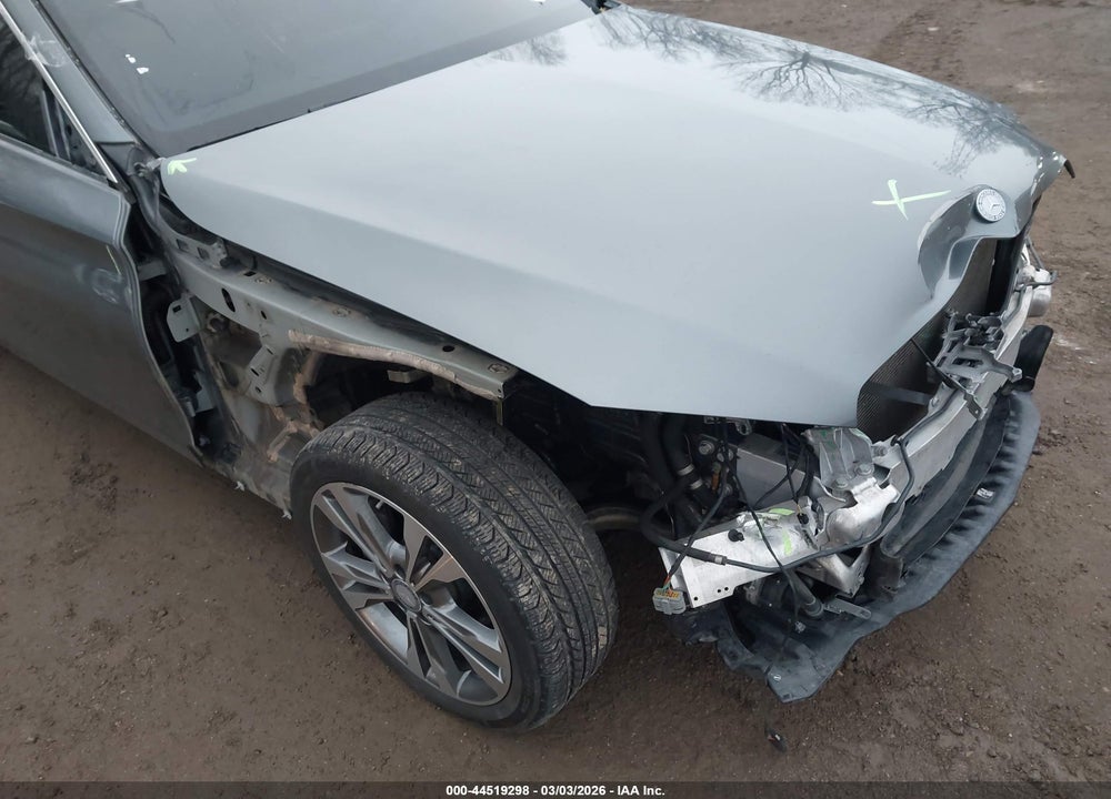2018 MERCEDES-BENZ C 300 4MATIC VIN: 55SWF4KB6JU257180