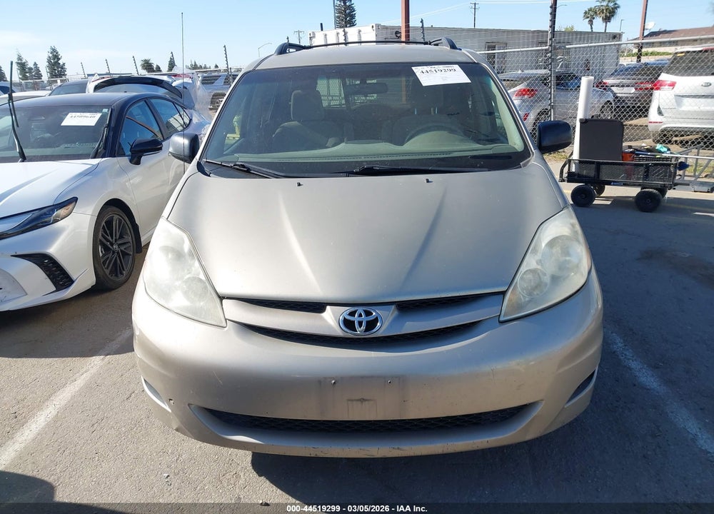 2010 TOYOTA SIENNA LE VIN: 5TDKK4CC9AS305253