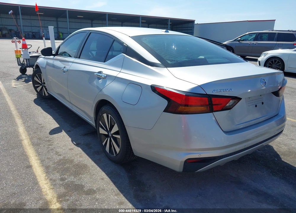 2021 NISSAN ALTIMA SV FWD VIN: 1N4BL4DVXMN352188