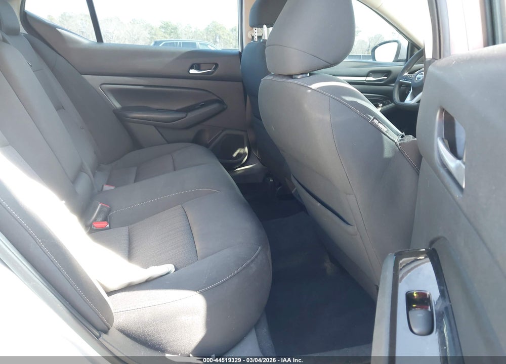 2021 NISSAN ALTIMA SV FWD VIN: 1N4BL4DVXMN352188