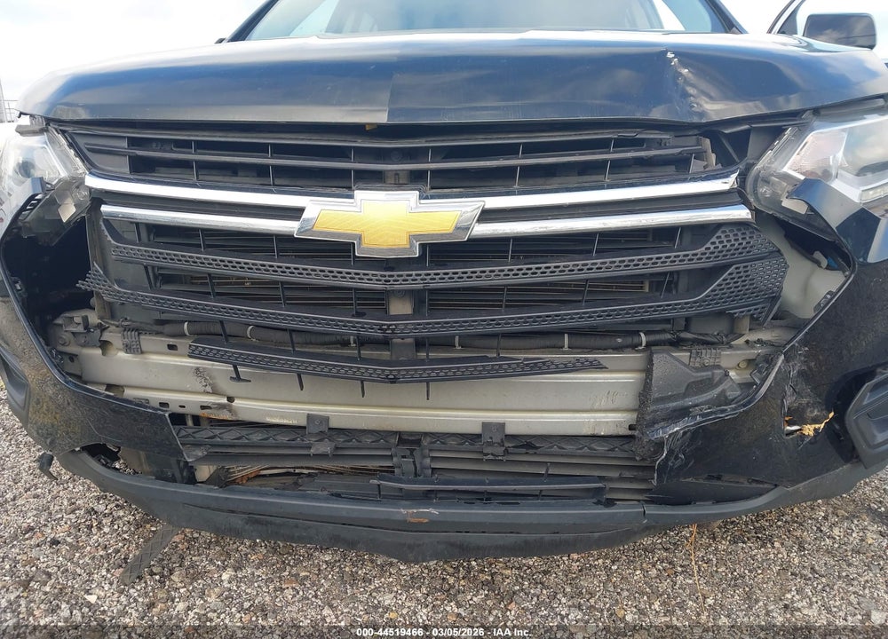 2018 CHEVROLET TRAVERSE LS VIN: 1GNERFKW2JJ114830