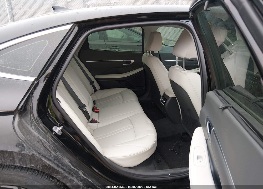 2025 HYUNDAI SONATA HYBRID LIMITED VIN: KMHL54JJ2SA104639