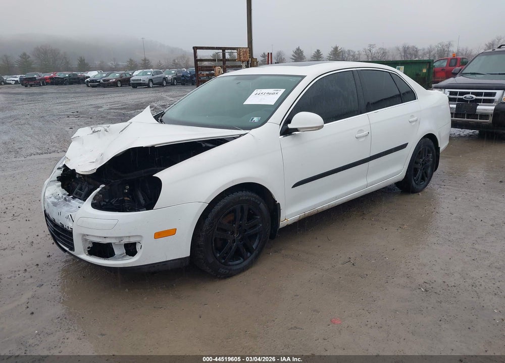 2010 VOLKSWAGEN JETTA TDI VIN: 3VWRL7AJ8AM014366