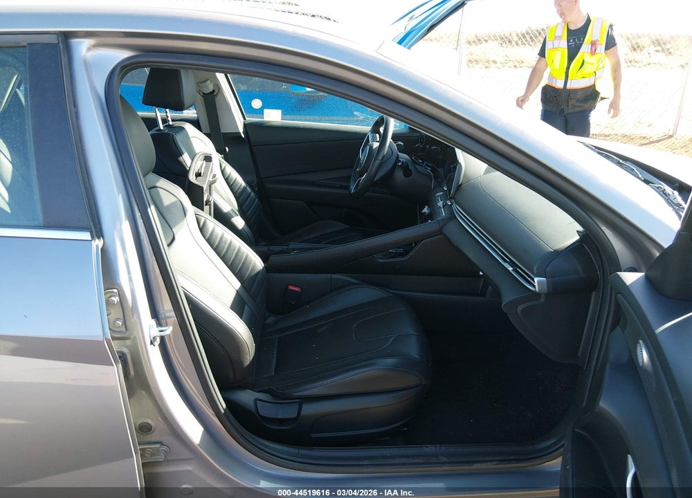 2025 HYUNDAI ELANTRA LIMITED VIN: KMHLP4DG3SU938217