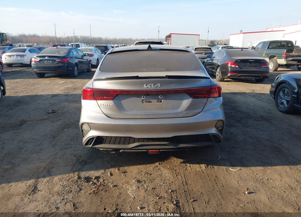 2024 KIA FORTE LXS VIN: 3KPF24AD7RE810002