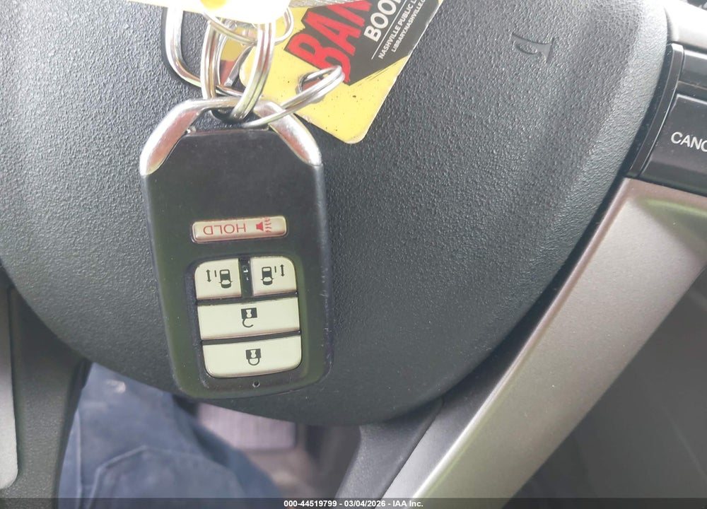 2016 HONDA ODYSSEY SE VIN: 5FNRL5H32GB083520