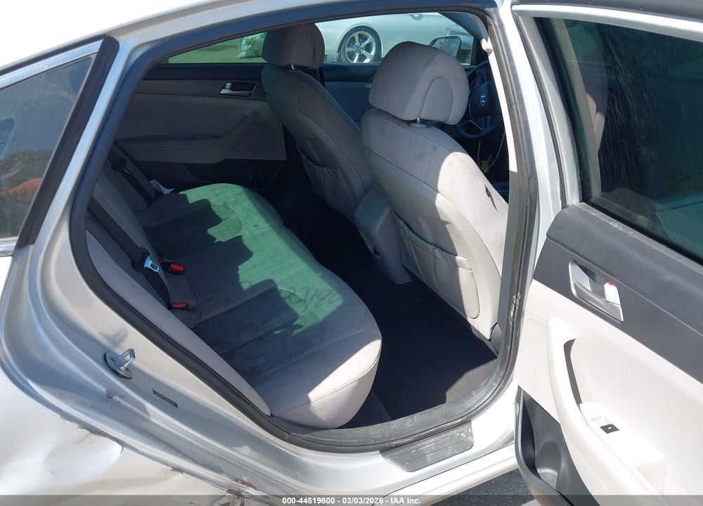 2016 HYUNDAI SONATA VIN: 5NPE24AF2GH417207