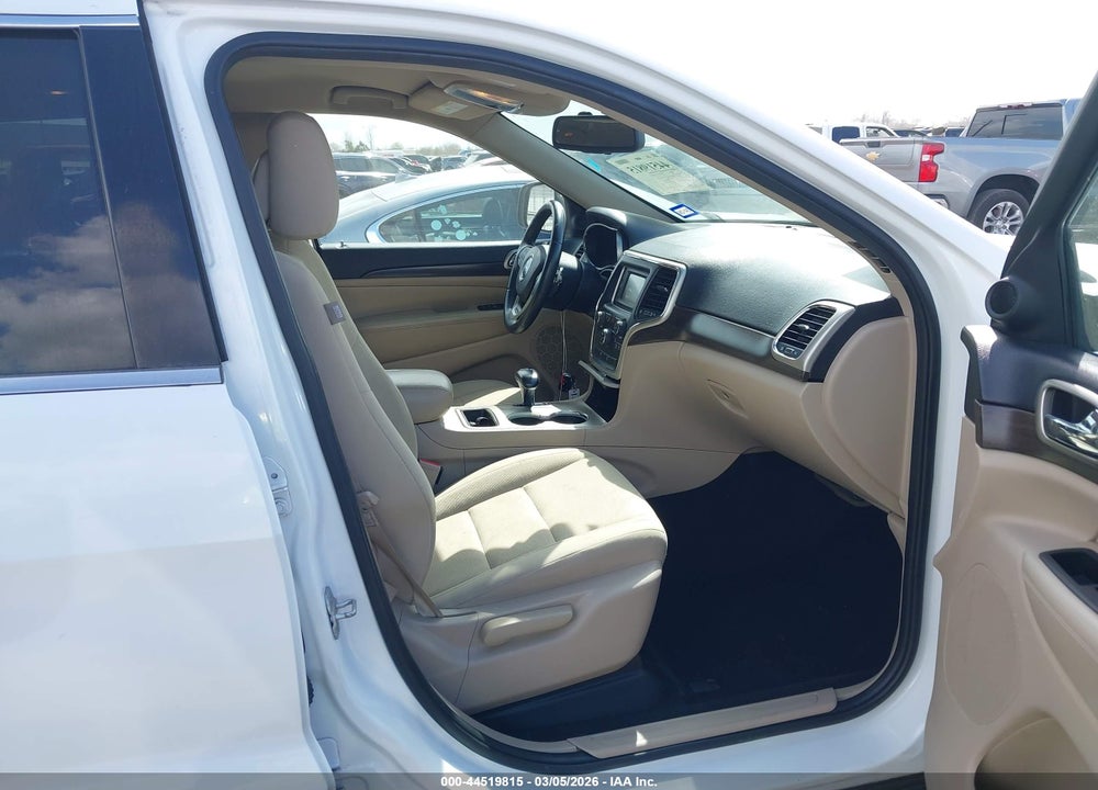 2014 JEEP GRAND CHEROKEE LAREDO VIN: 1C4RJEAG0EC124658