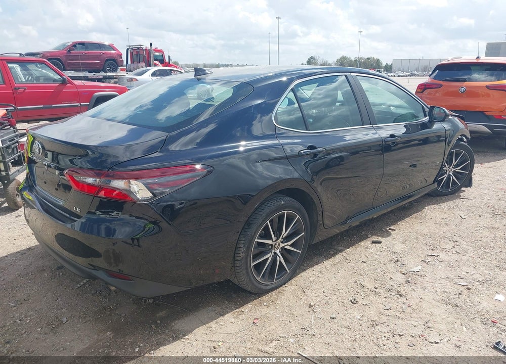 2022 TOYOTA CAMRY LE VIN: 4T1C11AK3NU711641