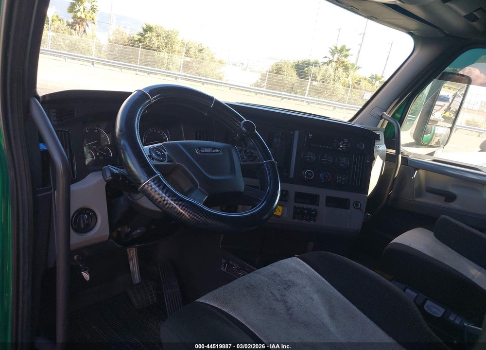 2020 FREIGHTLINER NEW CASCADIA 126 VIN: 3AKJHHDR8LSLN9553