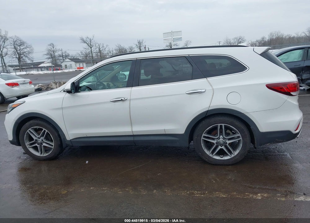 2018 HYUNDAI SANTA FE SE ULTIMATE VIN: KM8SRDHF8JU275541