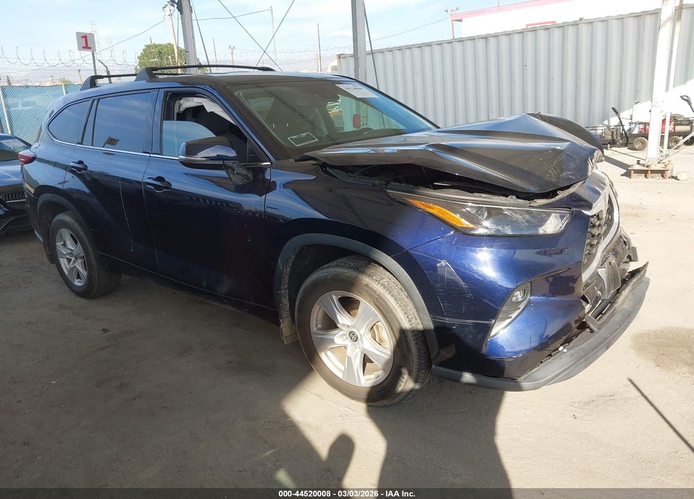 2022 TOYOTA HIGHLANDER LE VIN: 5TDBZRBH6NS584236
