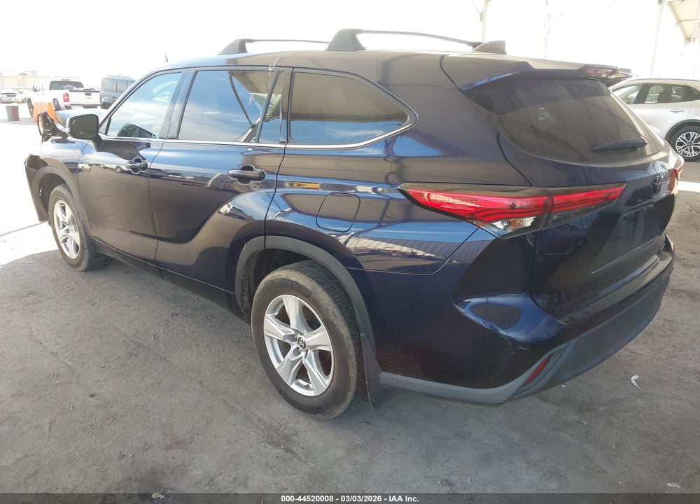 2022 TOYOTA HIGHLANDER LE VIN: 5TDBZRBH6NS584236