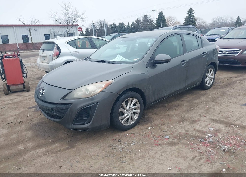 2011 MAZDA 3 I TOURING VIN: JM1BL1VF2B1362136