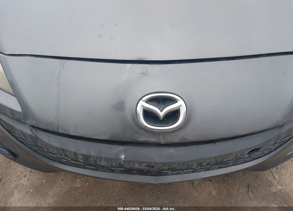 2011 MAZDA 3 I TOURING VIN: JM1BL1VF2B1362136