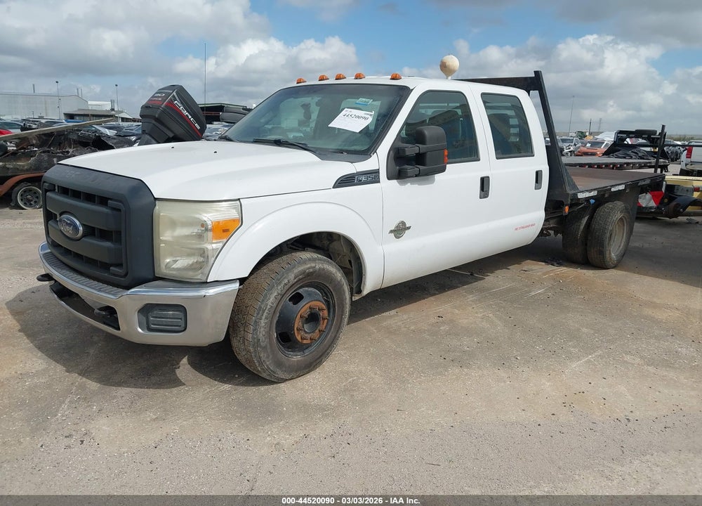 2013 FORD F-350 CHASSIS XL VIN: 1FD8W3GT0DEA62845