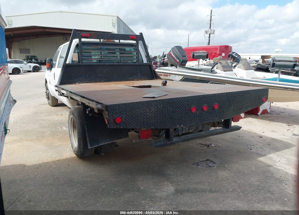 2013 FORD F-350 CHASSIS XL VIN: 1FD8W3GT0DEA62845