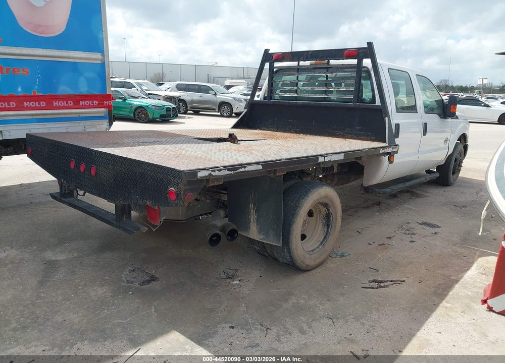 2013 FORD F-350 CHASSIS XL VIN: 1FD8W3GT0DEA62845