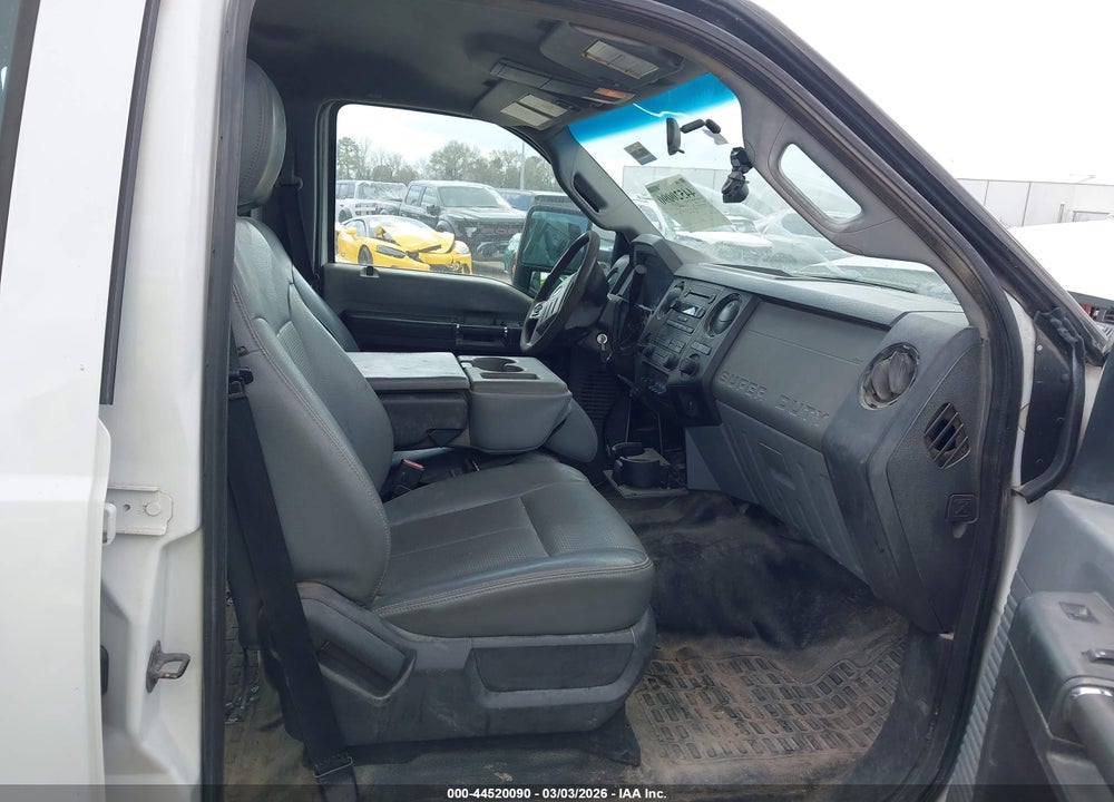 2013 FORD F-350 CHASSIS XL VIN: 1FD8W3GT0DEA62845