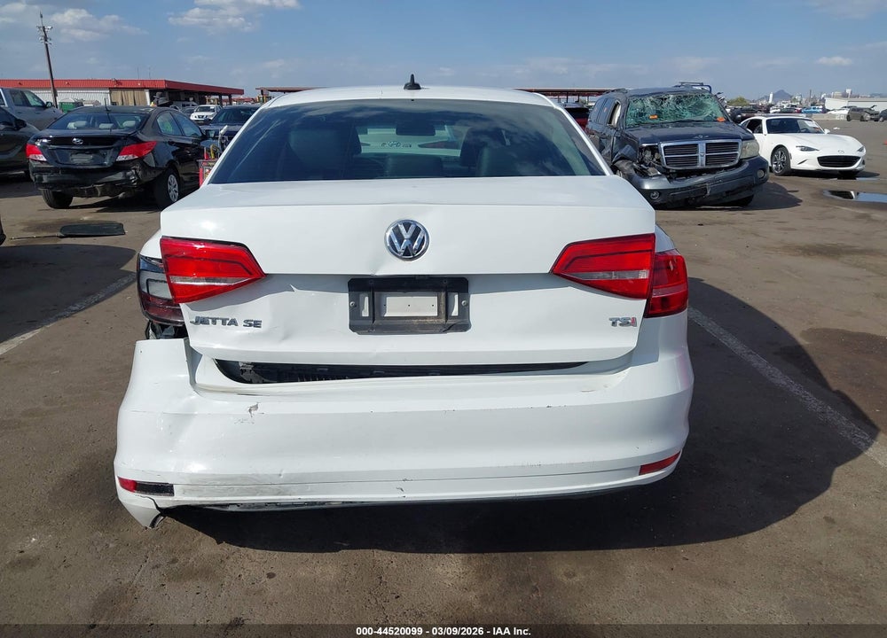 2015 VOLKSWAGEN JETTA 1.8T SE VIN: 3VWD17AJ5FM421391