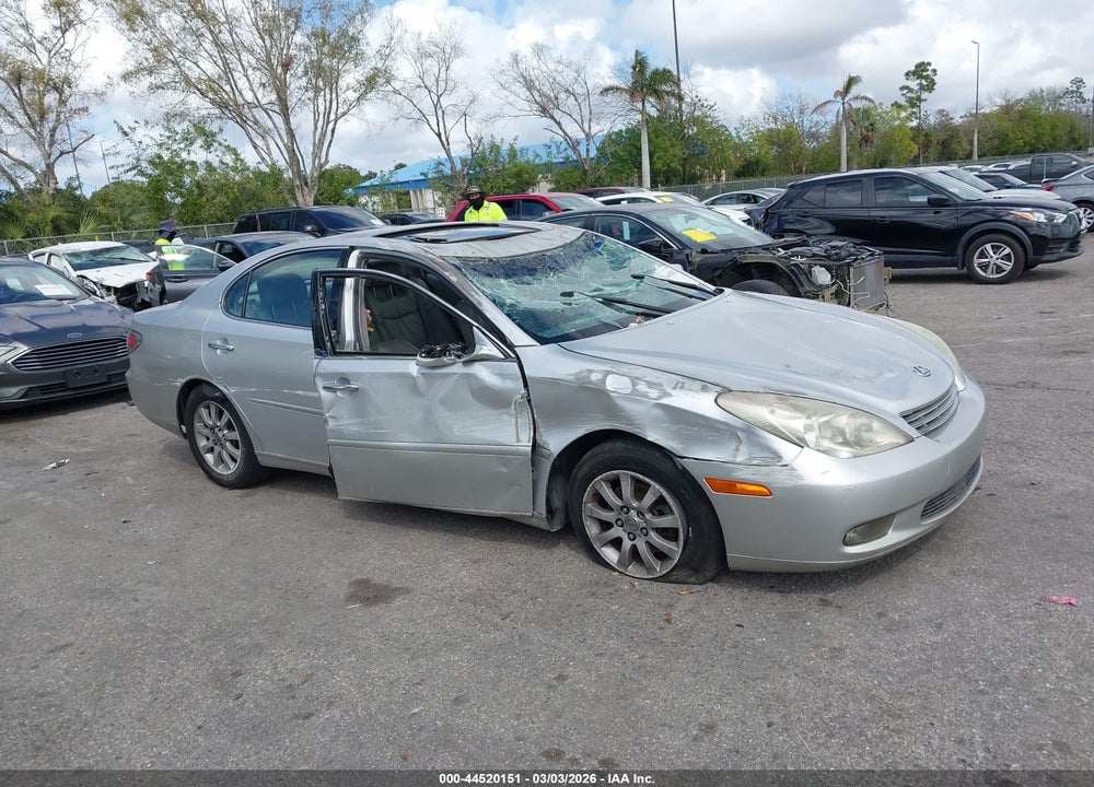 2002 LEXUS ES 300 VIN: JTHBF30G120036920