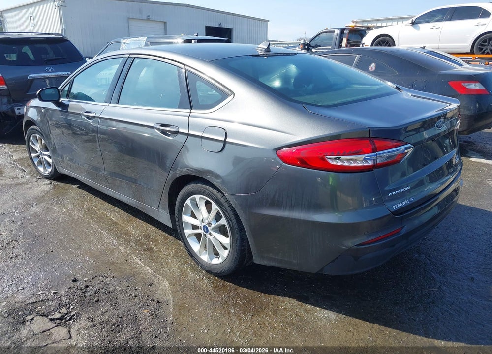 2019 FORD FUSION SE VIN: 3FA6P0HD9KR228889