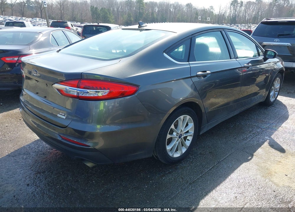 2019 FORD FUSION SE VIN: 3FA6P0HD9KR228889