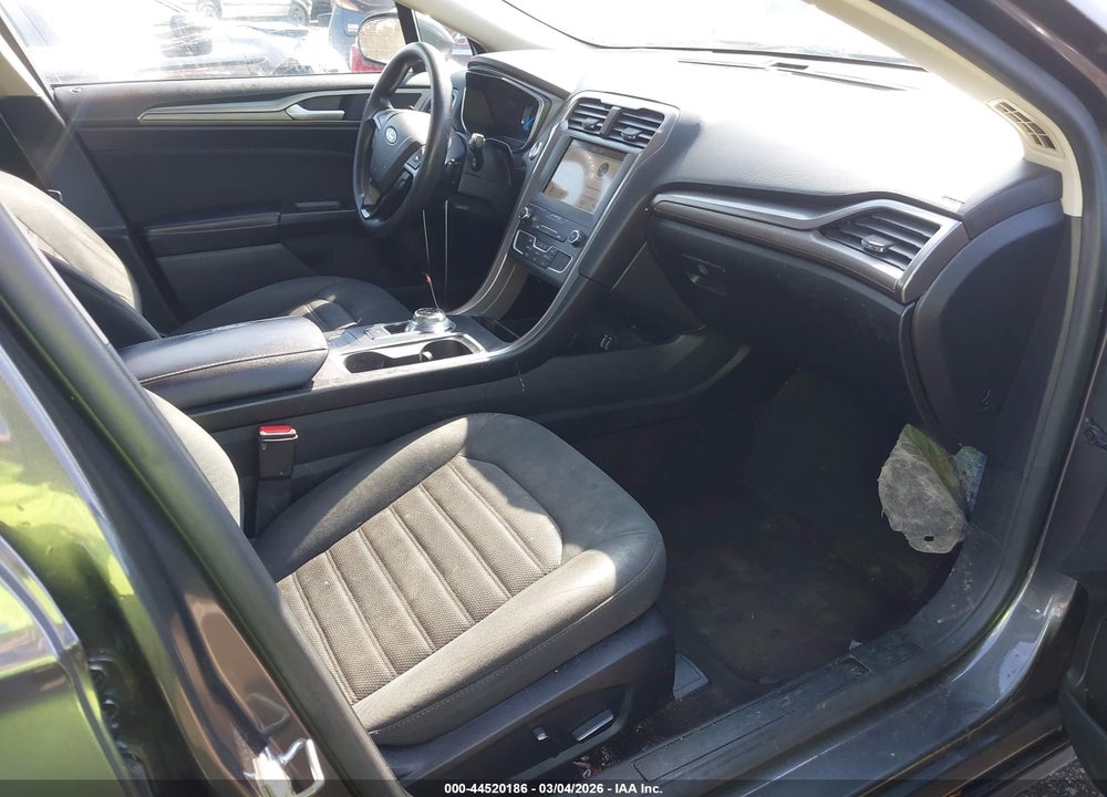 2019 FORD FUSION SE VIN: 3FA6P0HD9KR228889