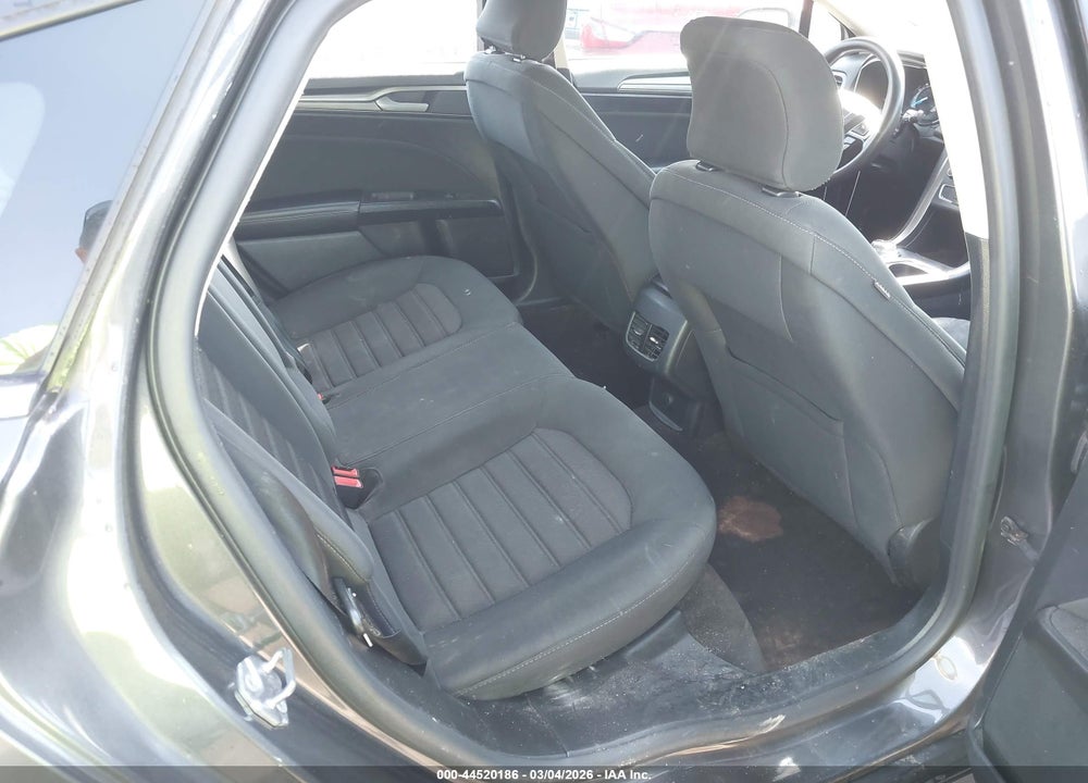 2019 FORD FUSION SE VIN: 3FA6P0HD9KR228889