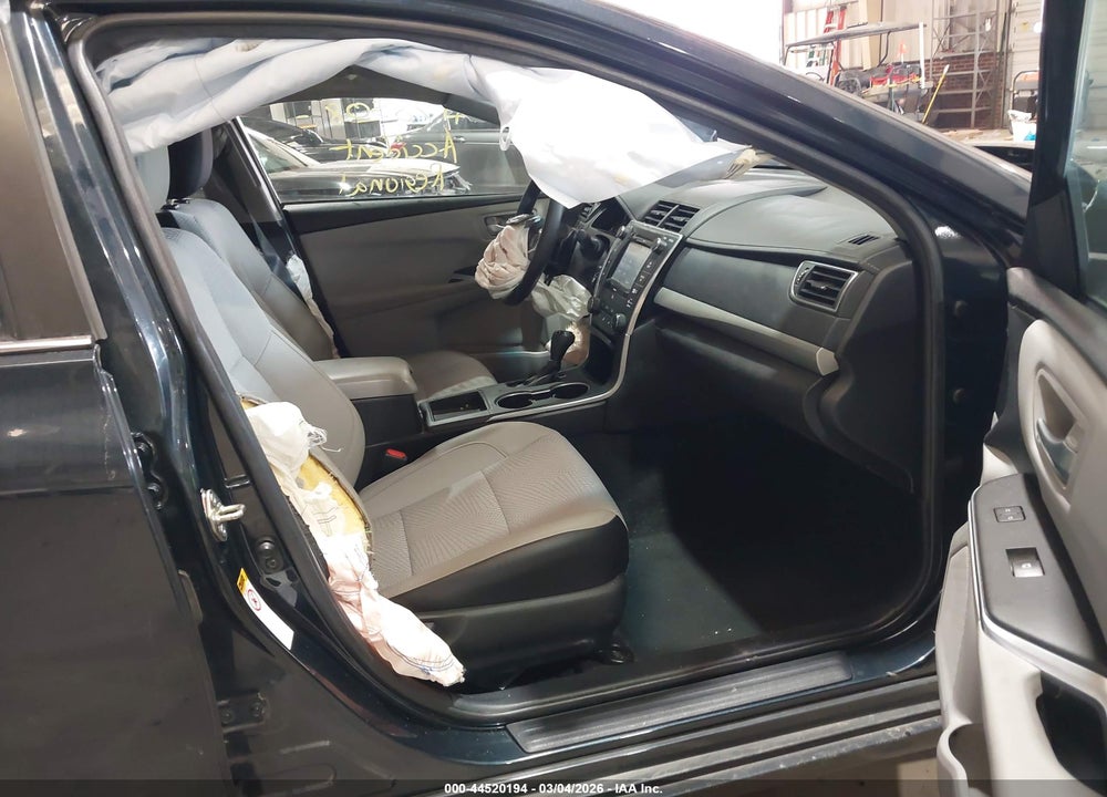 2016 TOYOTA CAMRY SE VIN: 4T1BF1FK6GU255921