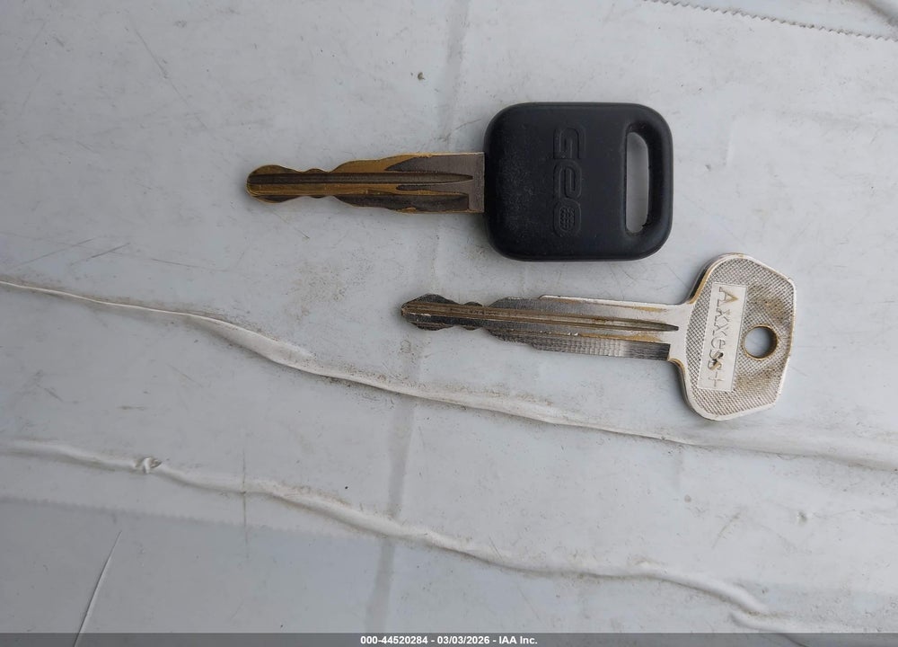 1991 GEO STORM 2+2 VIN: J81RF2362M7566400