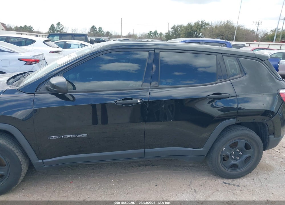 2018 JEEP COMPASS SPORT FWD VIN: 3C4NJCAB0JT107039