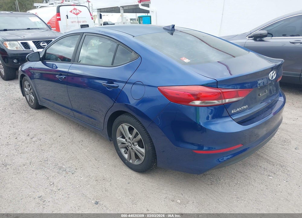 2017 HYUNDAI ELANTRA SE VIN: 5NPD84LF3HH031744