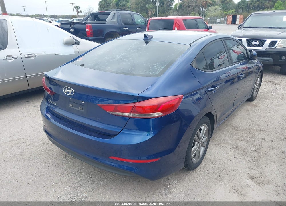 2017 HYUNDAI ELANTRA SE VIN: 5NPD84LF3HH031744