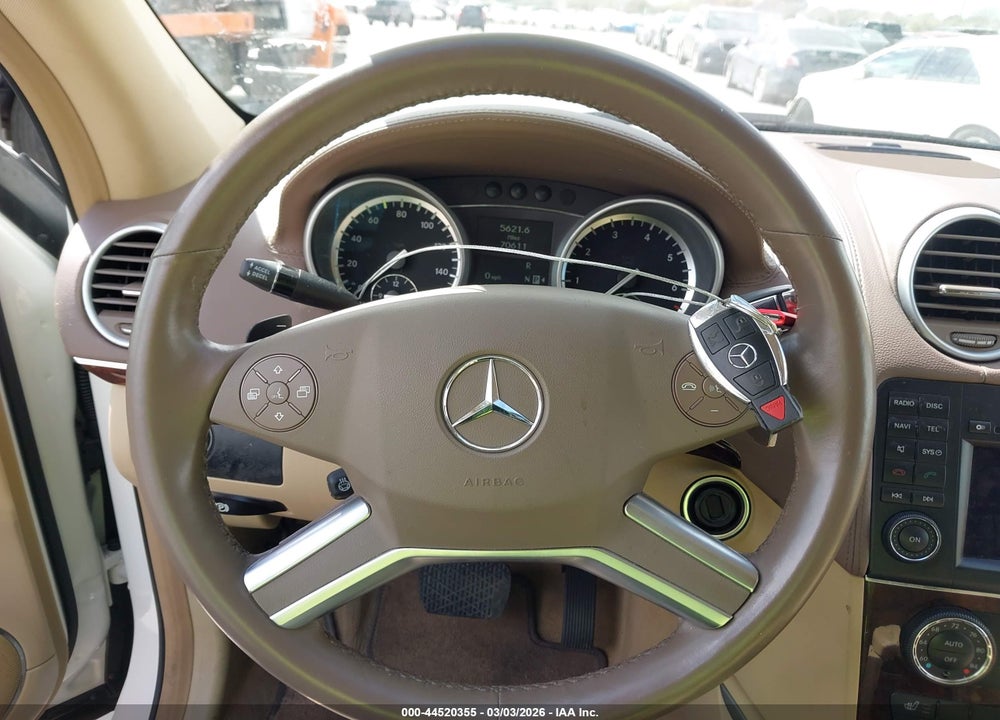 2011 MERCEDES-BENZ GL 450 4MATIC VIN: 4JGBF7BE0BA718116