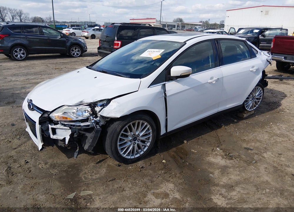 2012 FORD FOCUS SEL VIN: 1FAHP3H22CL383082
