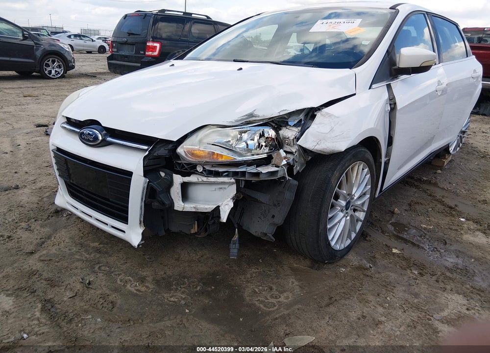 2012 FORD FOCUS SEL VIN: 1FAHP3H22CL383082