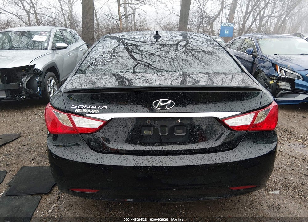 2013 HYUNDAI SONATA GLS VIN: 5NPEB4AC5DH742015