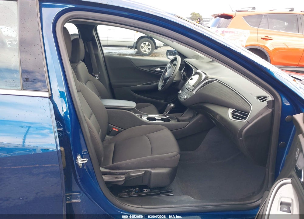 2019 CHEVROLET MALIBU 1FL VIN: 1G1ZC5STXKF143078