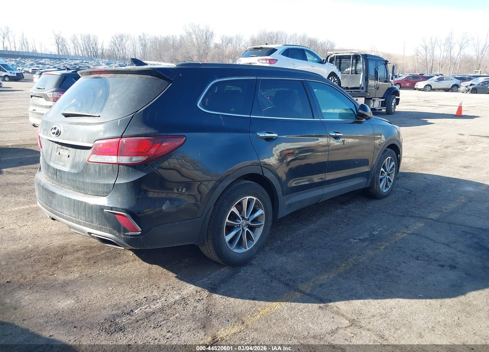 2018 HYUNDAI SANTA FE SE VIN: KM8SN4HF2JU258889