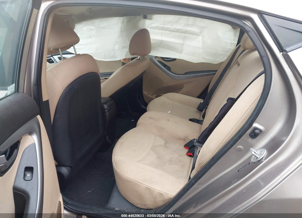 2013 HYUNDAI ELANTRA GLS VIN: 5NPDH4AE1DH272657