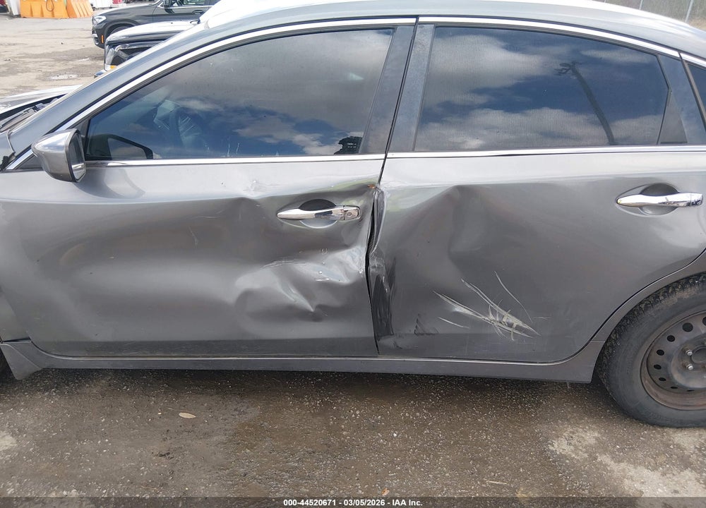 2015 NISSAN ALTIMA 2.5 S VIN: 1N4AL3AP4FN880324