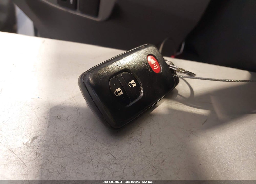 2010 TOYOTA PRIUS II VIN: JTDKN3DU2A0203658