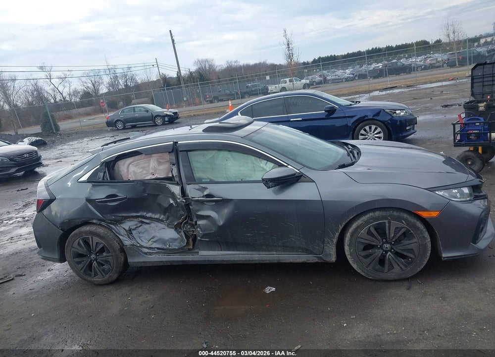 2018 HONDA CIVIC EX VIN: SHHFK7H5XJU403921