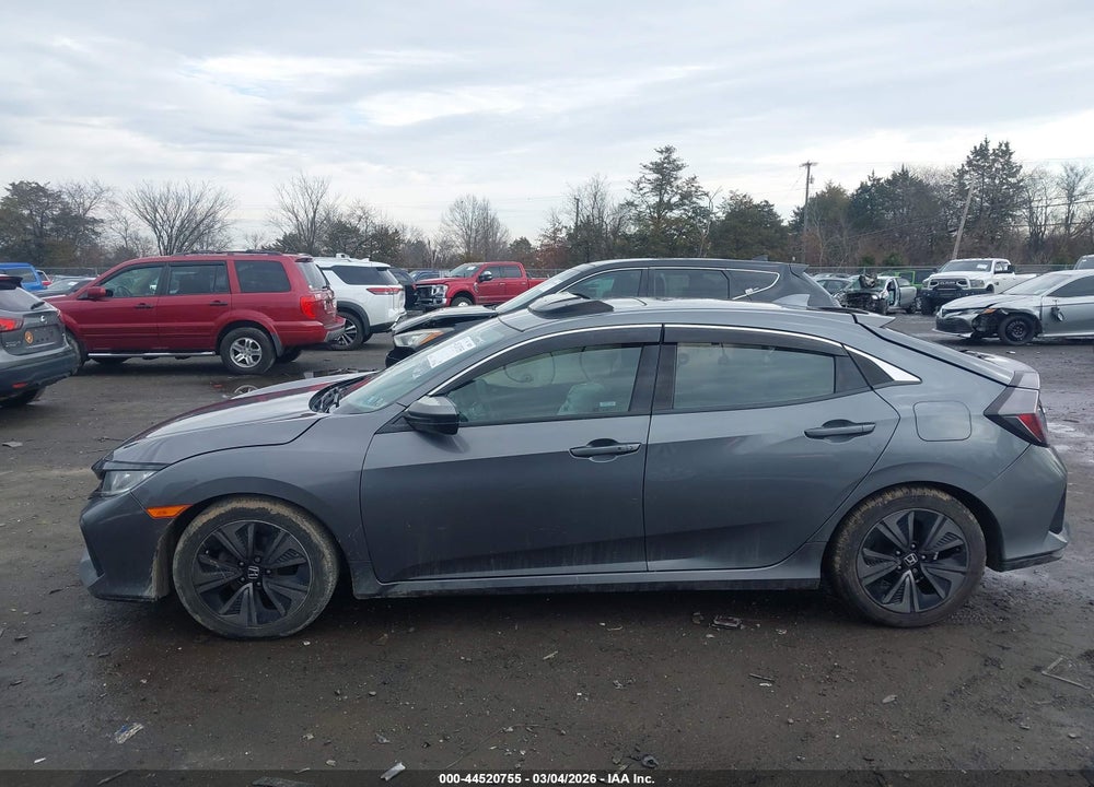 2018 HONDA CIVIC EX VIN: SHHFK7H5XJU403921