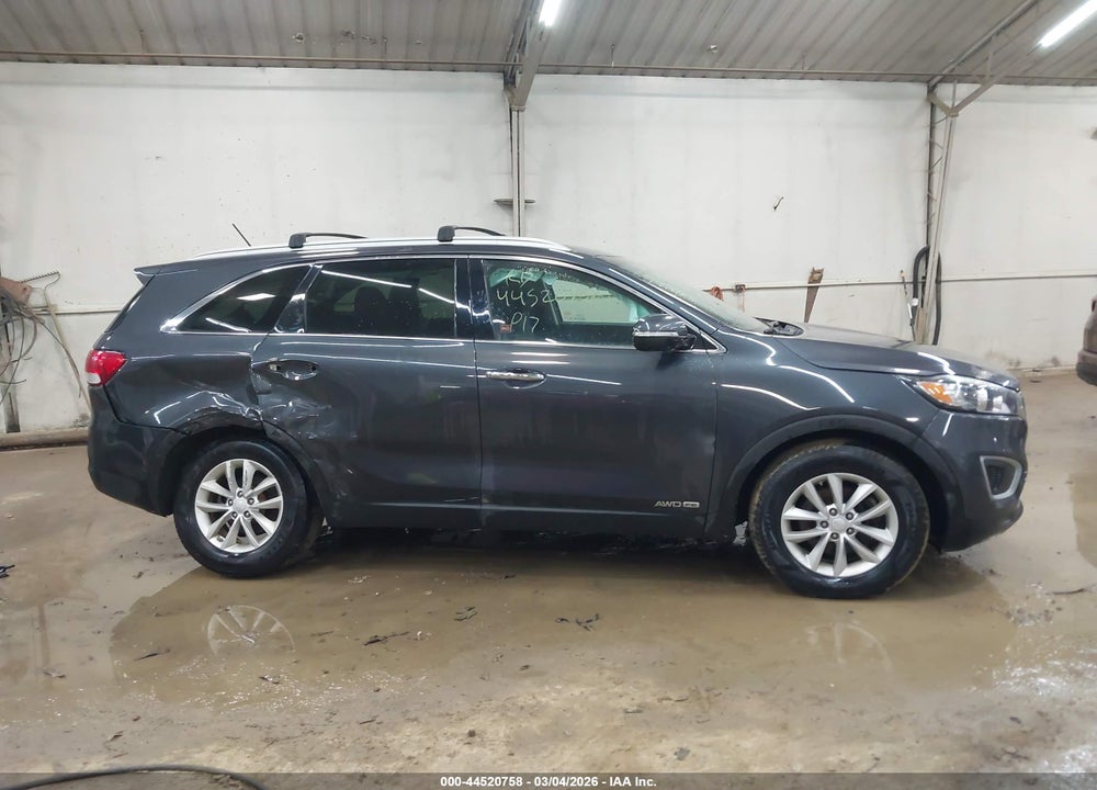 2017 KIA SORENTO 3.3L LX VIN: 5XYPGDA56HG329996