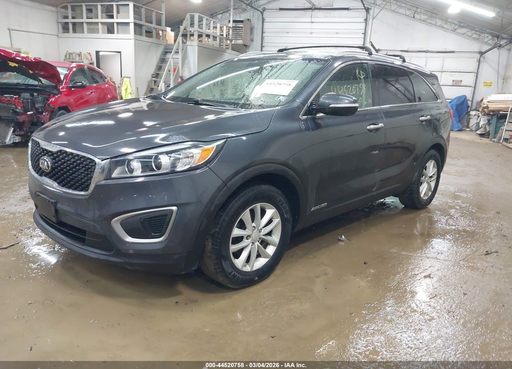 2017 KIA SORENTO 3.3L LX VIN: 5XYPGDA56HG329996