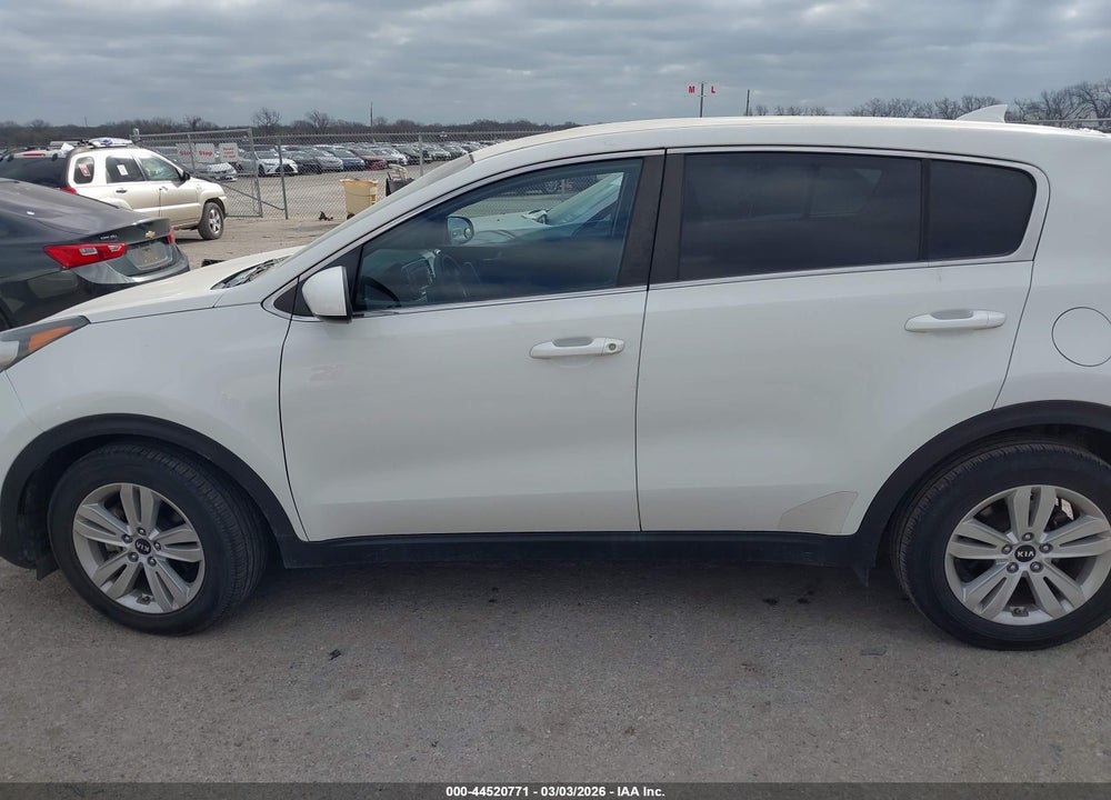 2017 KIA SPORTAGE LX VIN: KNDPM3AC0H7071845