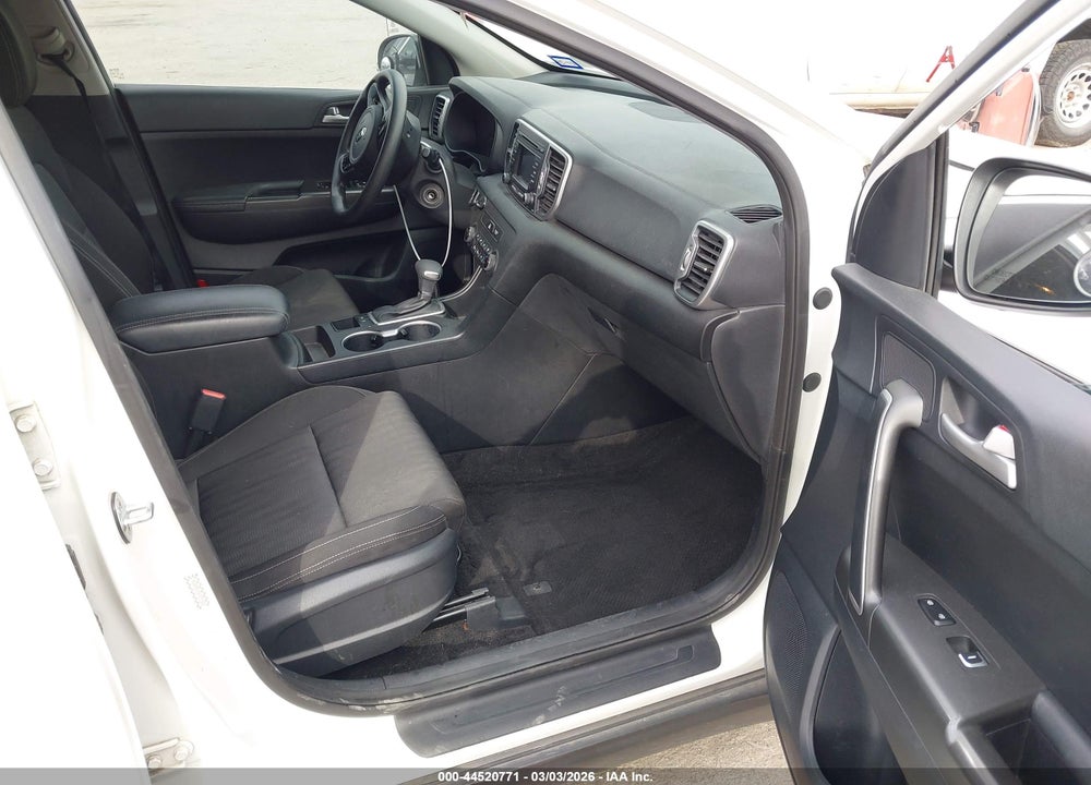 2017 KIA SPORTAGE LX VIN: KNDPM3AC0H7071845