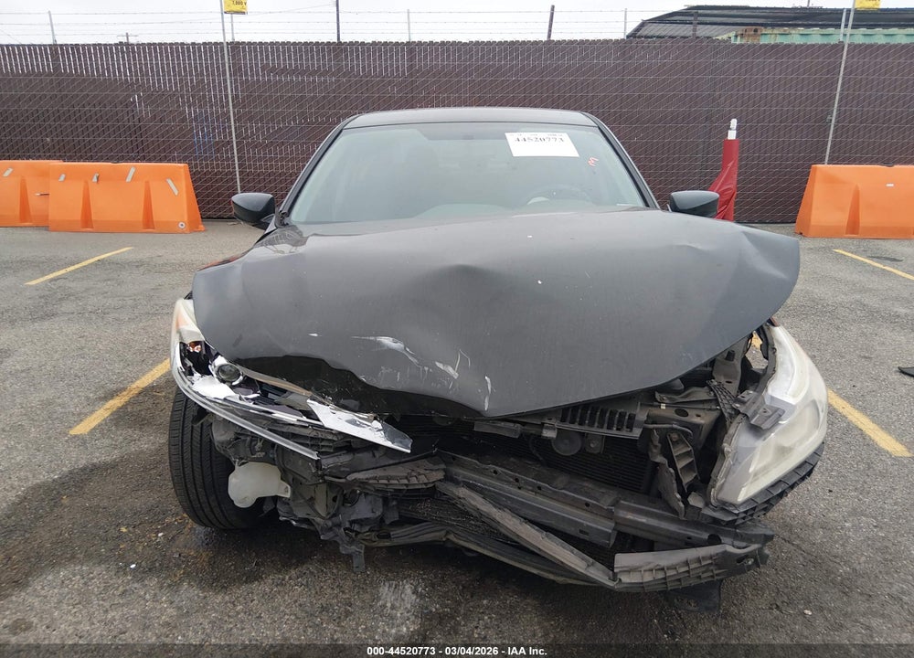 2016 HONDA ACCORD LX VIN: 1HGCR2F33GA083851
